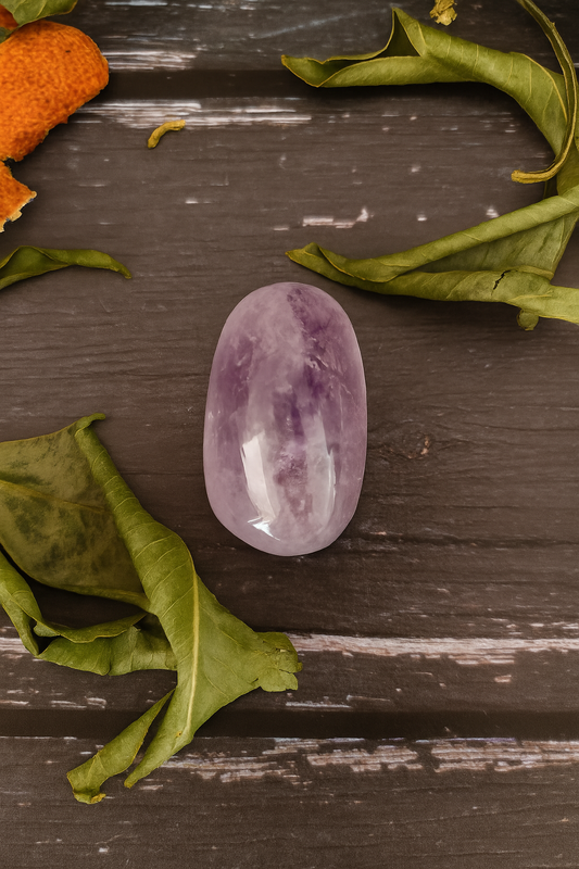 Améthyste – Sérénité, intuition et protection spirituelle