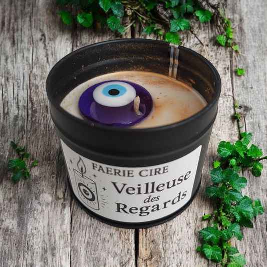 Bougie Œil de Nazar – talisman protecteur – cire soja artisanale – parfum cuir boisé – amulette sorcière – déco ésotérique